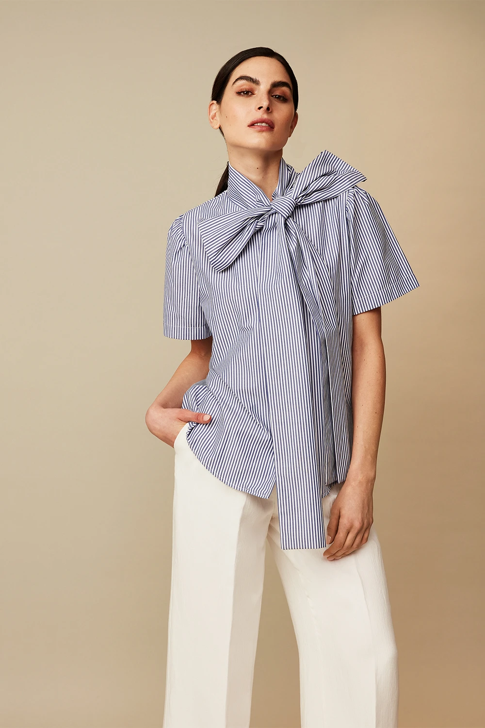Blusa lazo manga corta